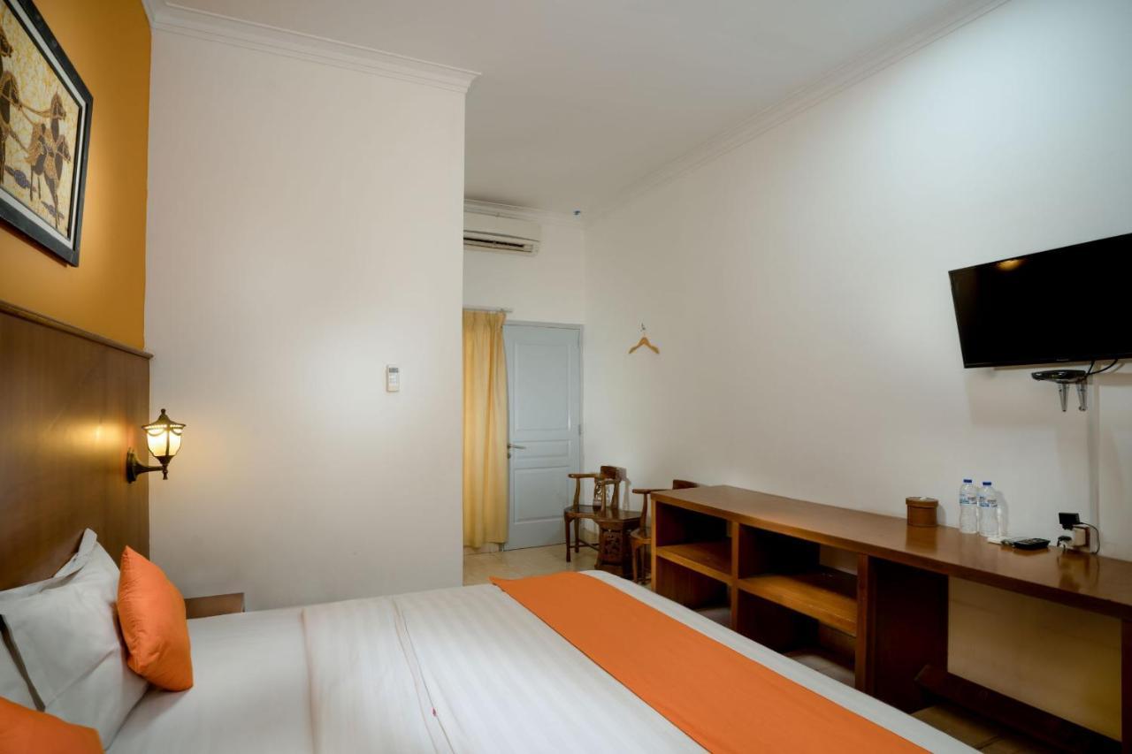 Poncowinatan - Tugu Hotel Yogyakarta