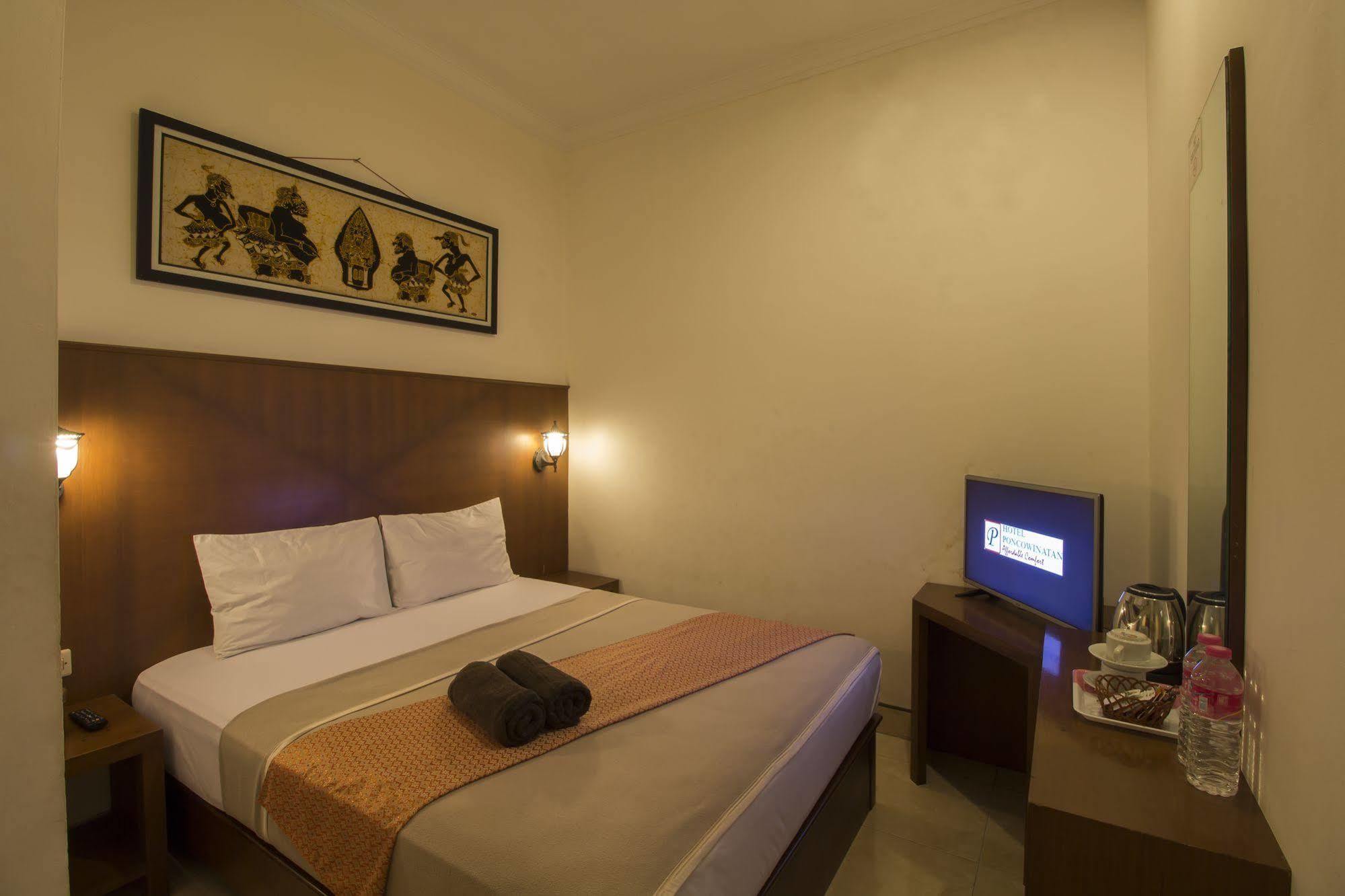 Poncowinatan - Tugu Hotel 2*